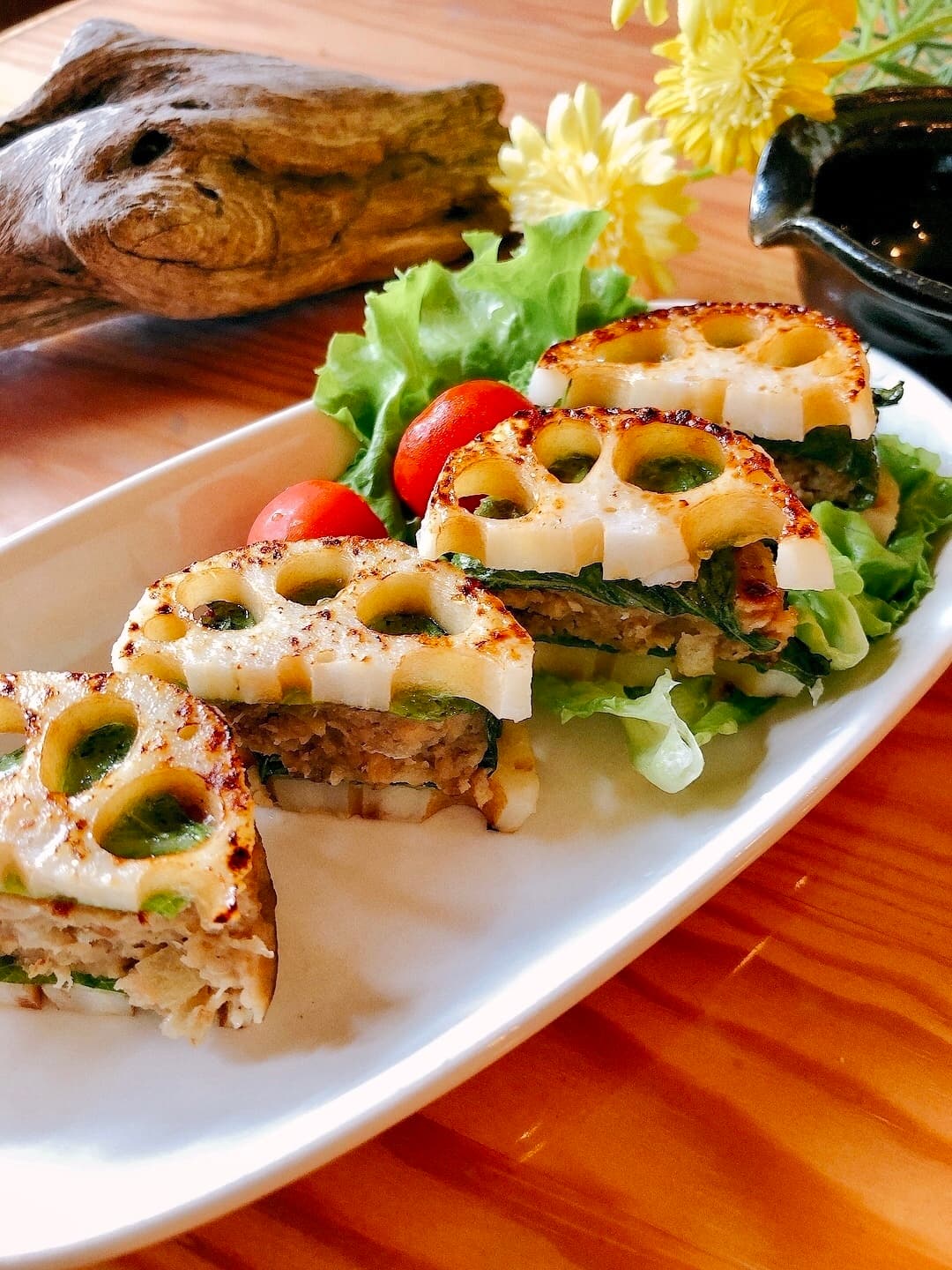 ハンバーグとレンコンのはさみ焼きの完成写真