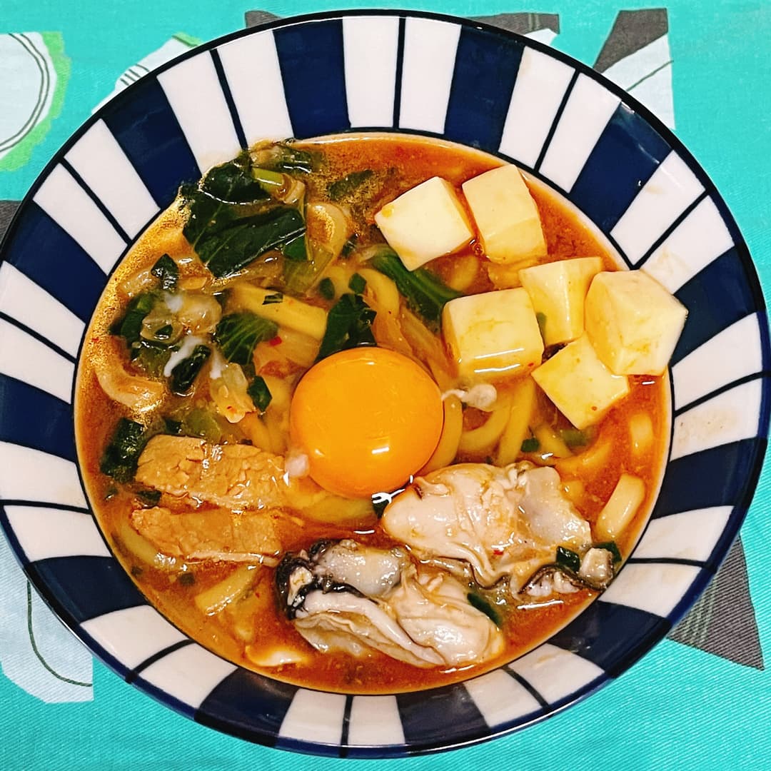 スタミナ！旨辛チゲうどんの完成写真