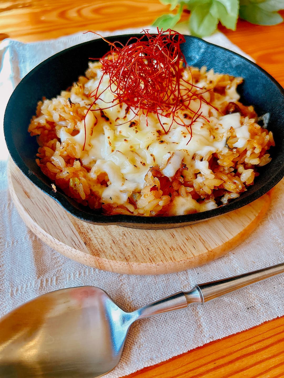 キムチカルビ牛めしのチーズ焼きの完成写真
