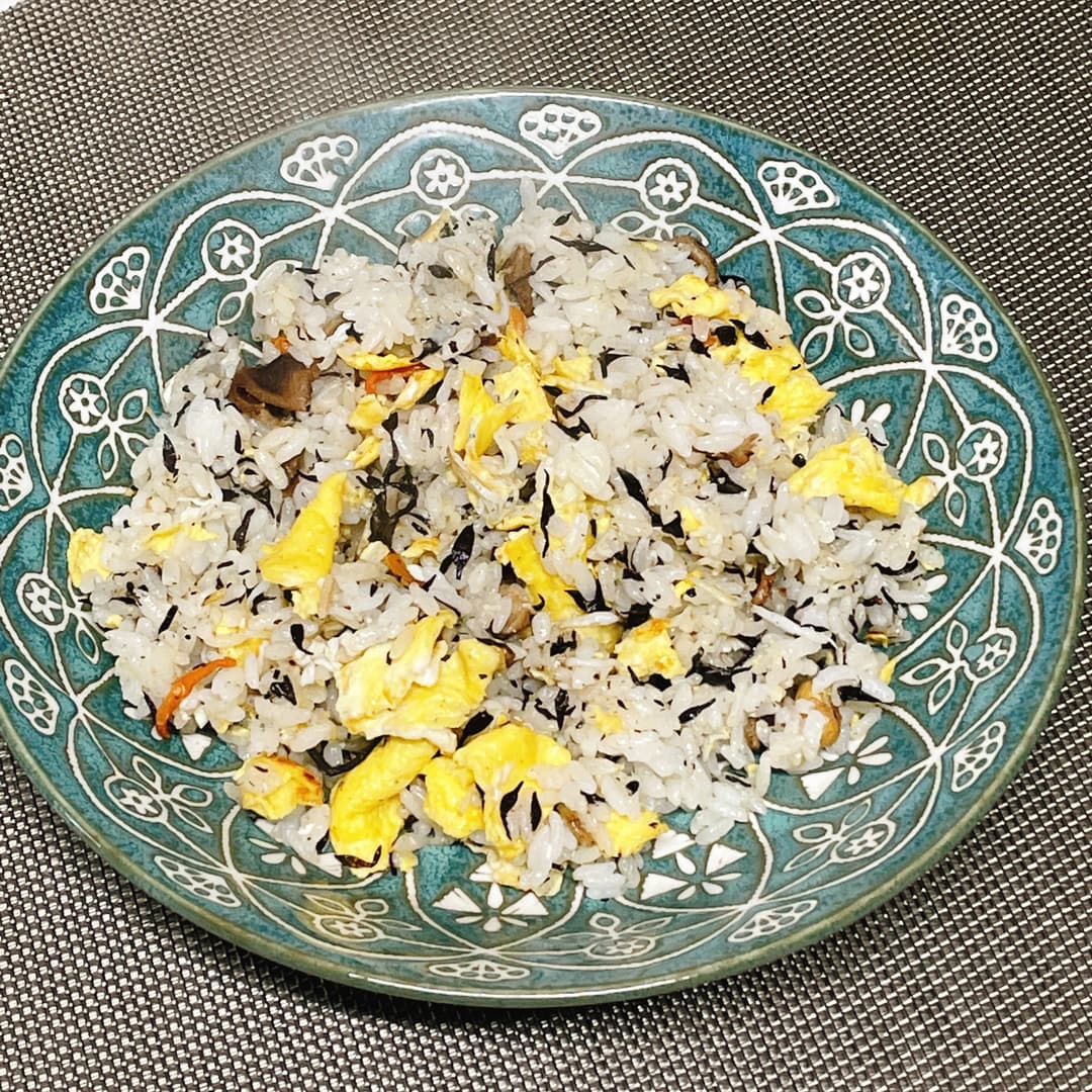ひじきとしらすの卵チャーハンの完成写真