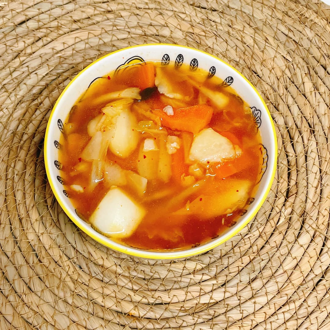 豚汁の具で作るキムチ野菜スープの完成写真