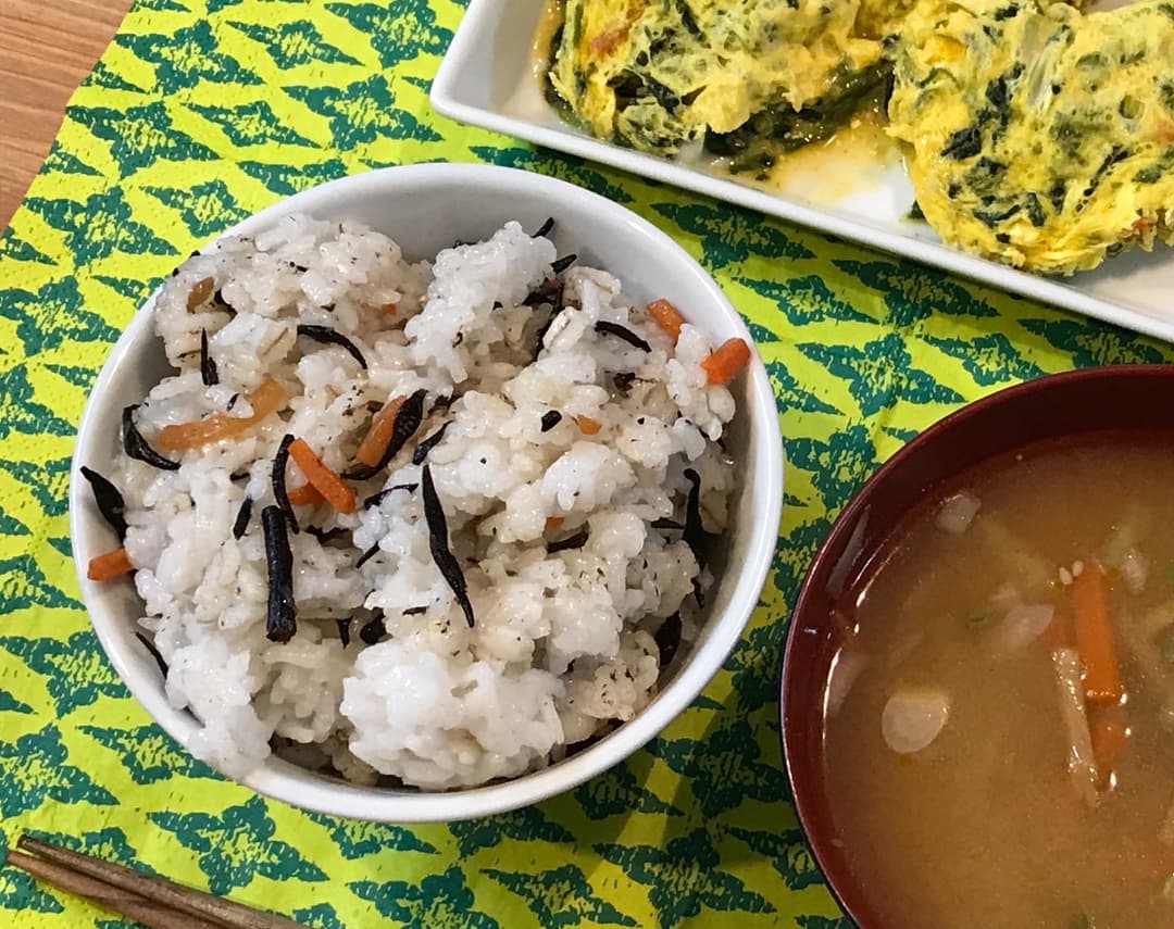 3種の和惣菜で!ひじきの混ぜご飯の完成写真