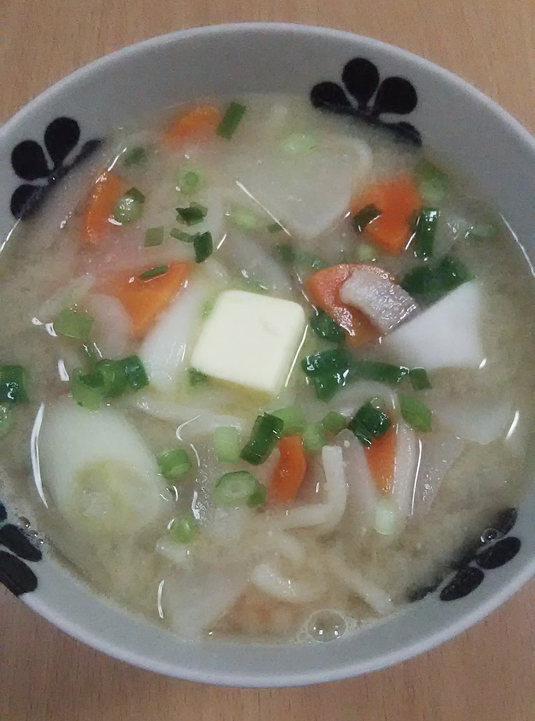 味噌バター豚汁うどんの完成写真