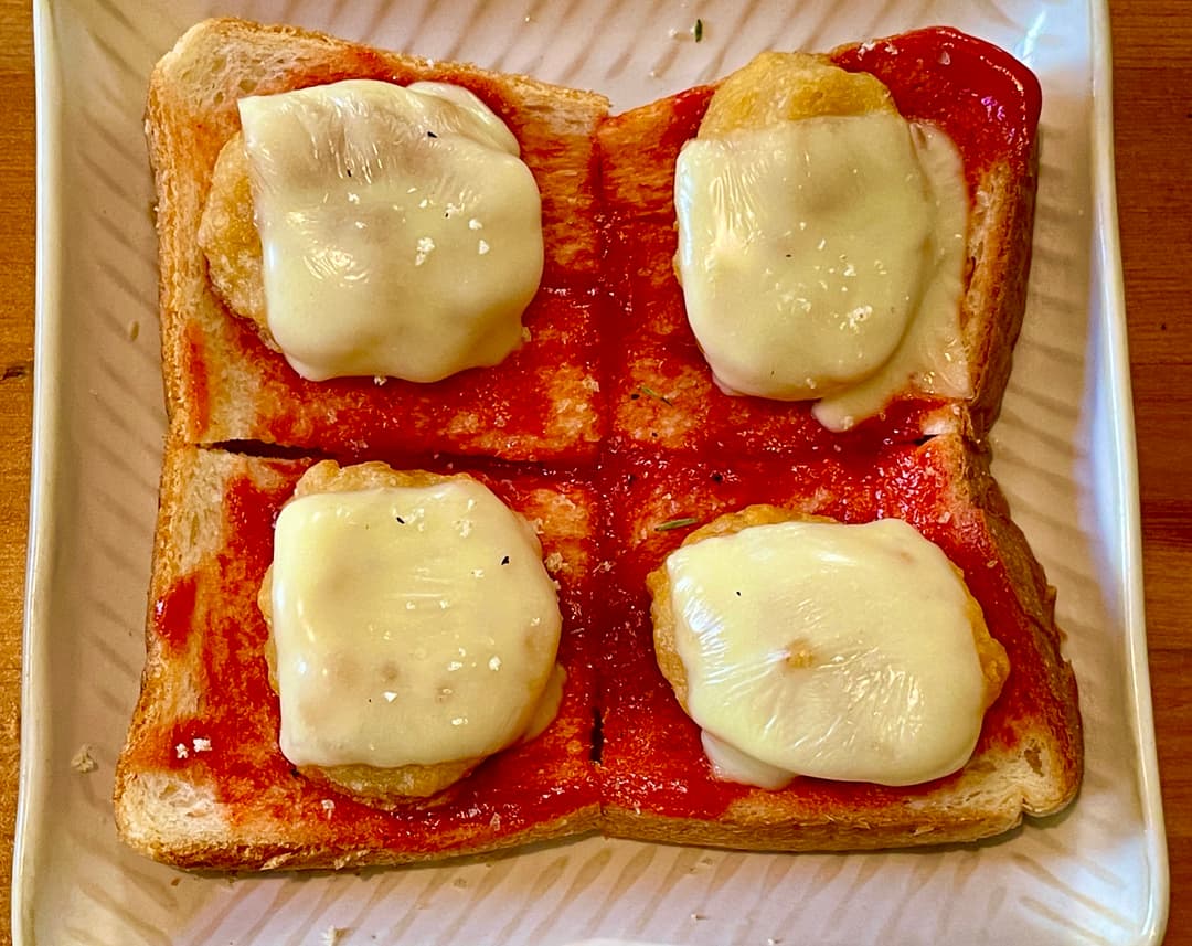 チキンナゲットチーズトーストの完成写真