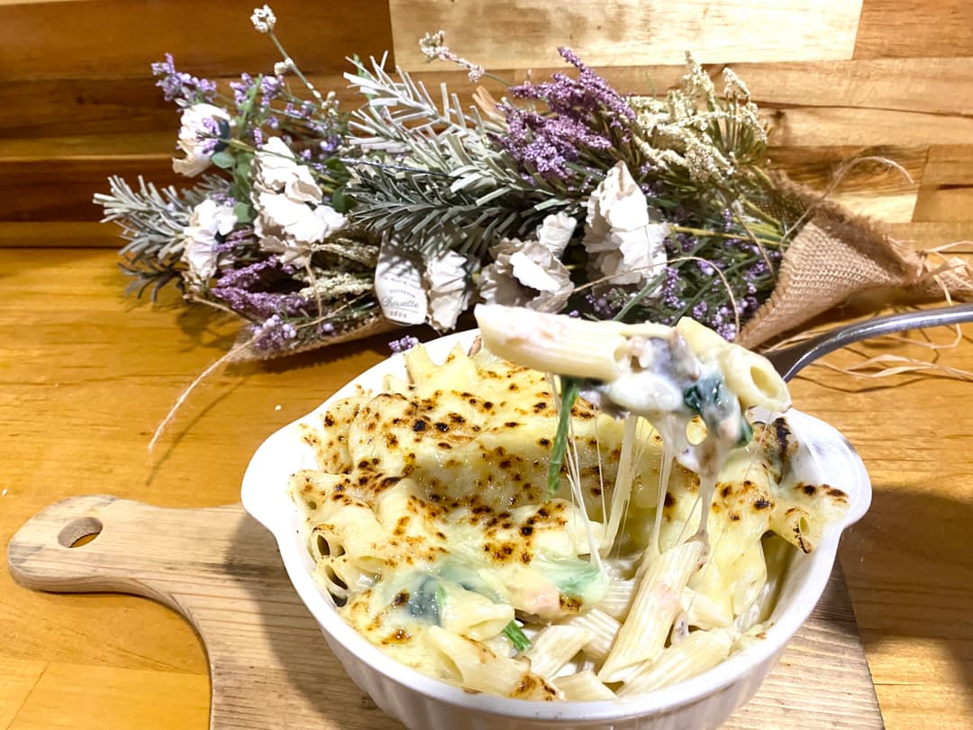 鮭とほうれん草のペンネグラタンの完成写真