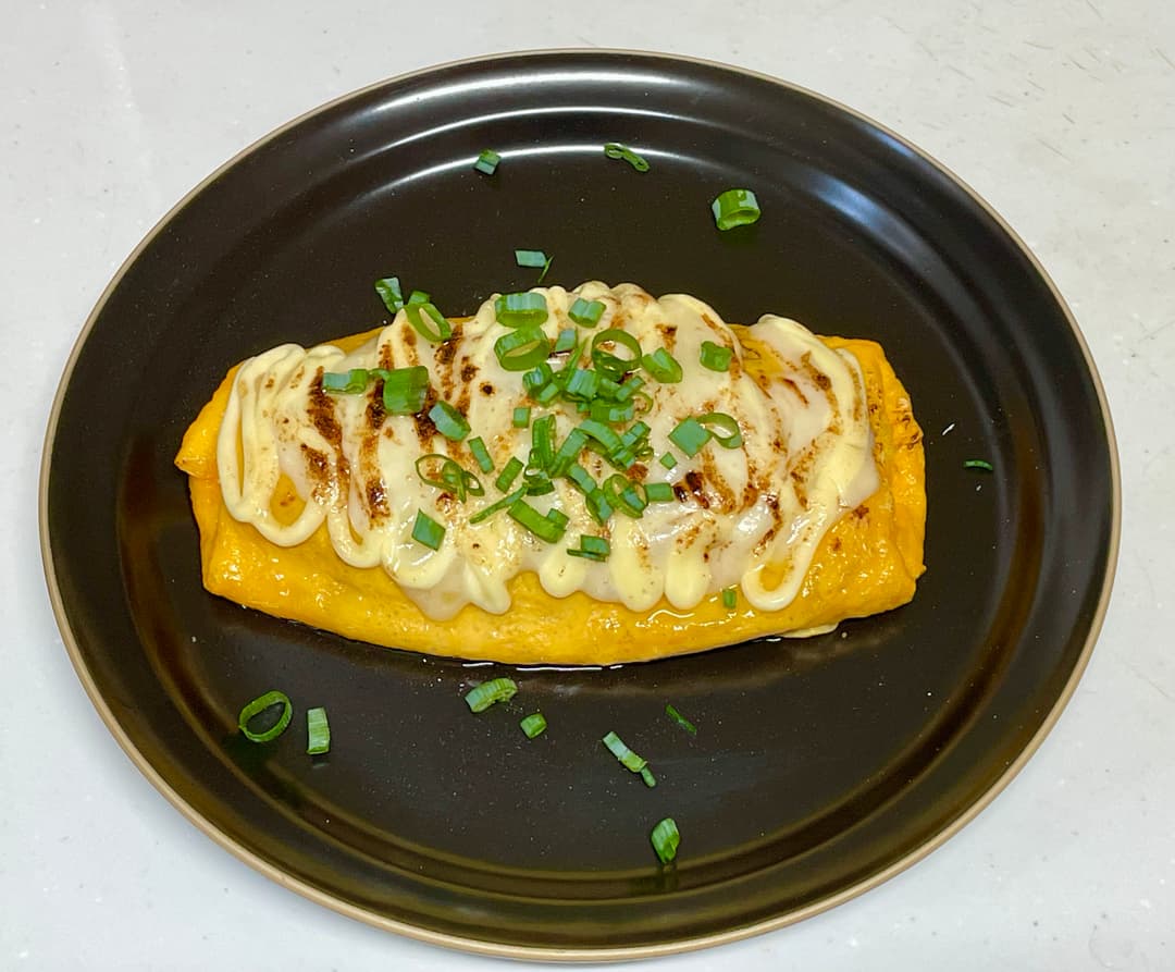 オム焼きそば焦がしチーズマヨの完成写真