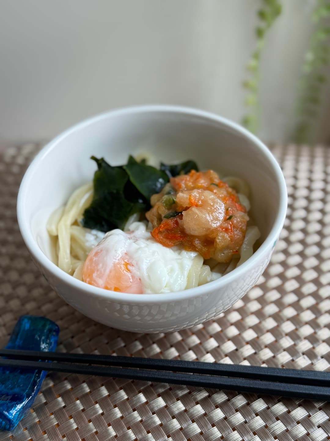 かき揚げの温玉ぶっかけうどんの完成写真