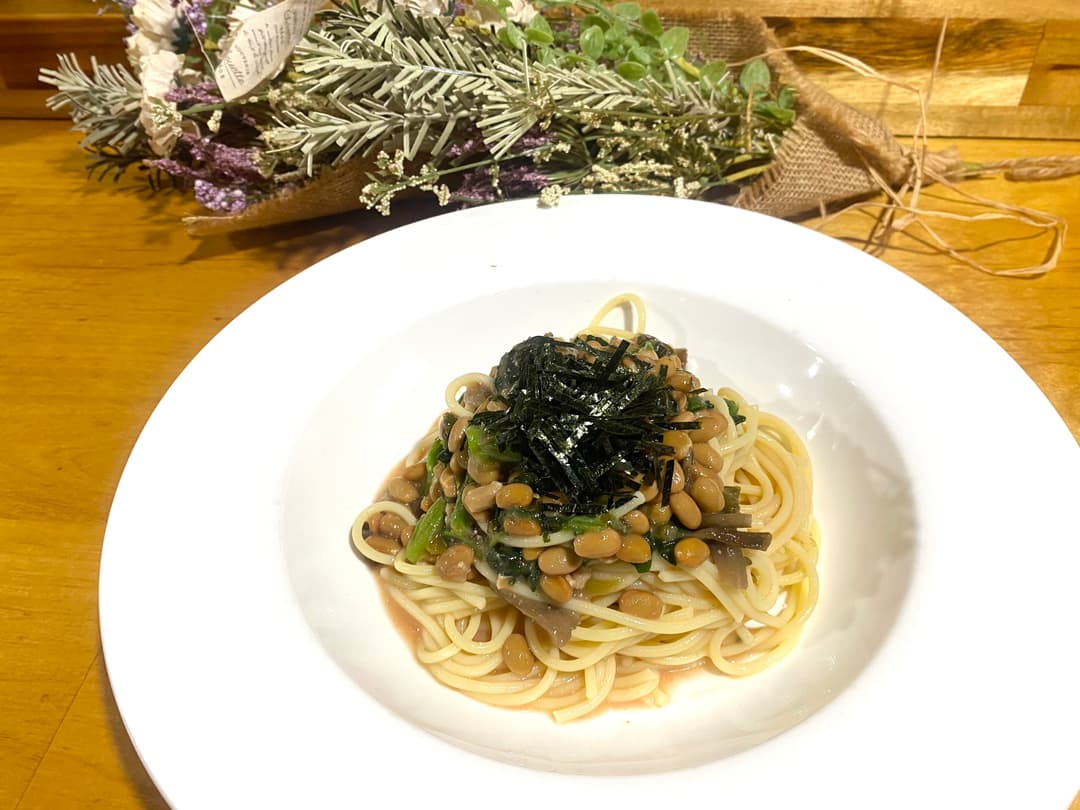 和風出汁と納豆の冷製パスタの完成写真