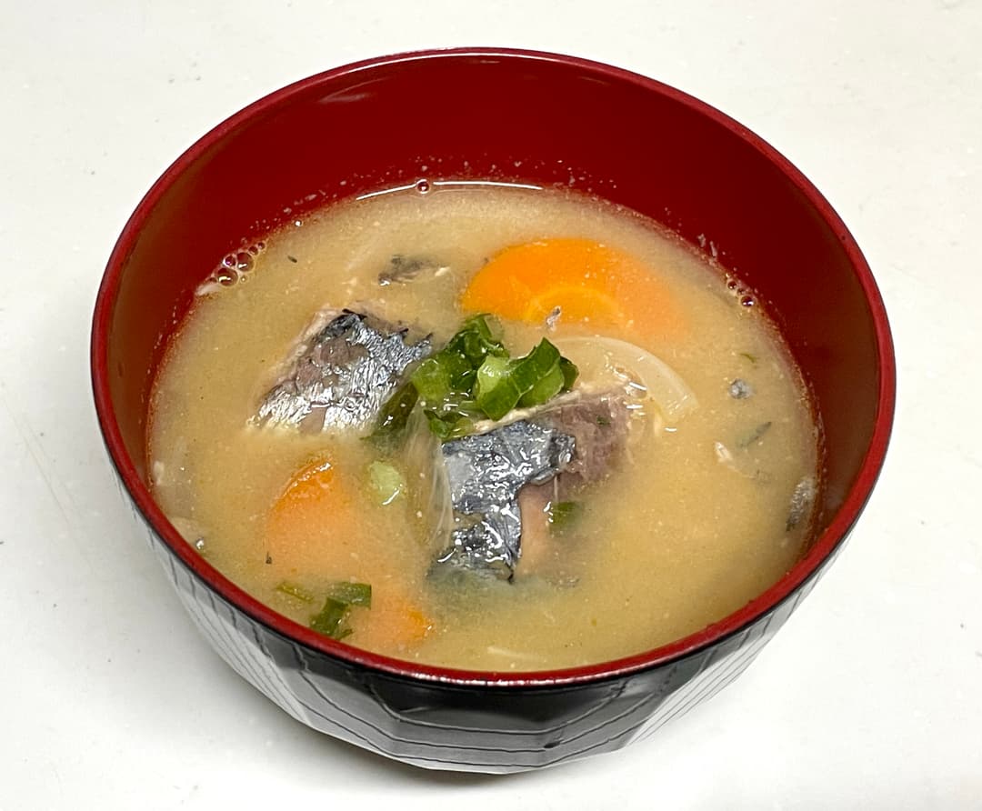 サバ缶ときざみねぎのあら汁の完成写真