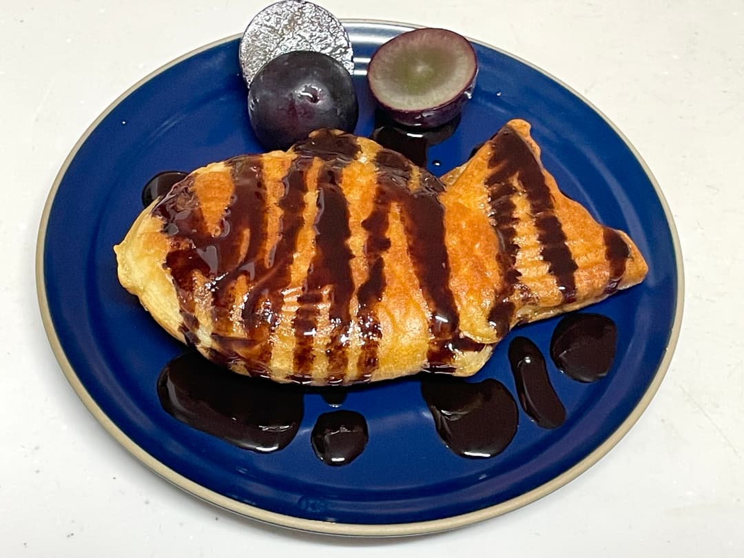 たいやきカスタードのバター焼きチョコソースの完成写真