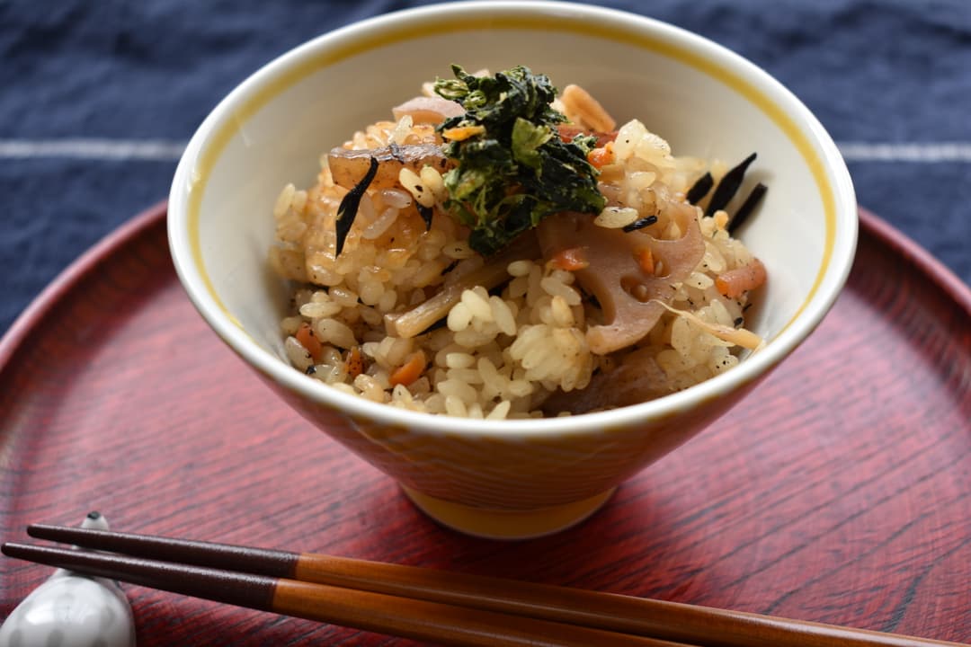 ひじきの煮つけときんぴらごぼうの炊き込みご飯の完成写真
