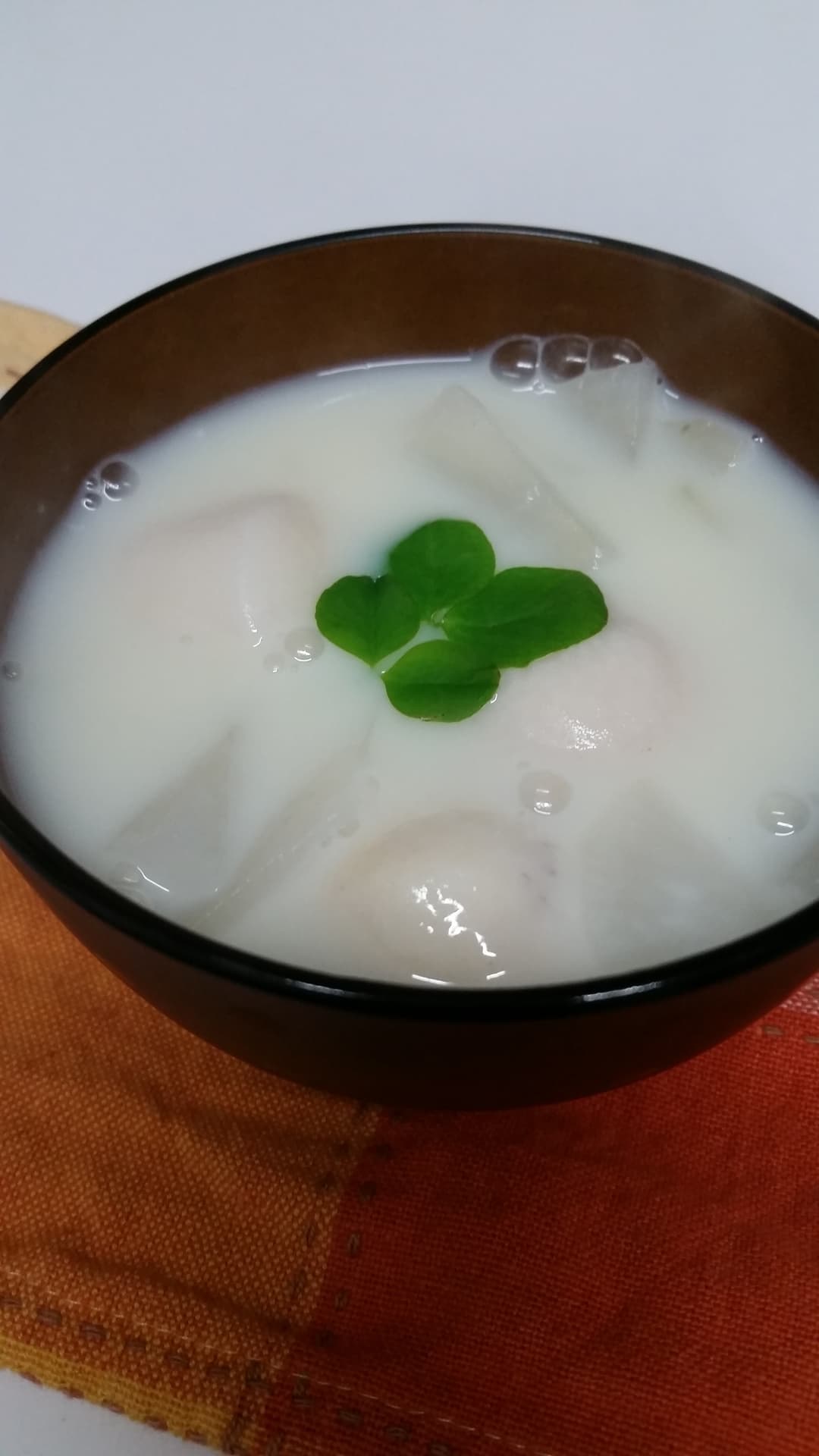 里芋と大根の豆乳スープの完成写真