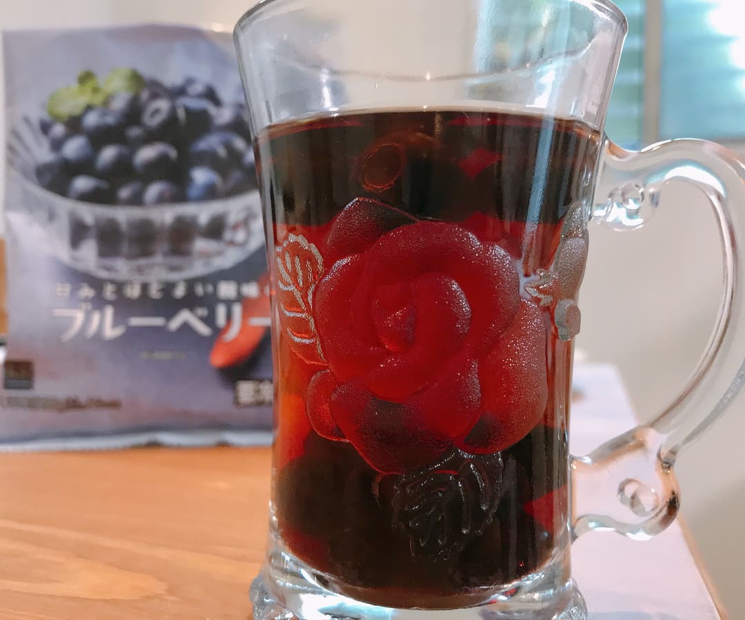 LAWSON 甘酸っぱいブルーベリーティーの完成写真