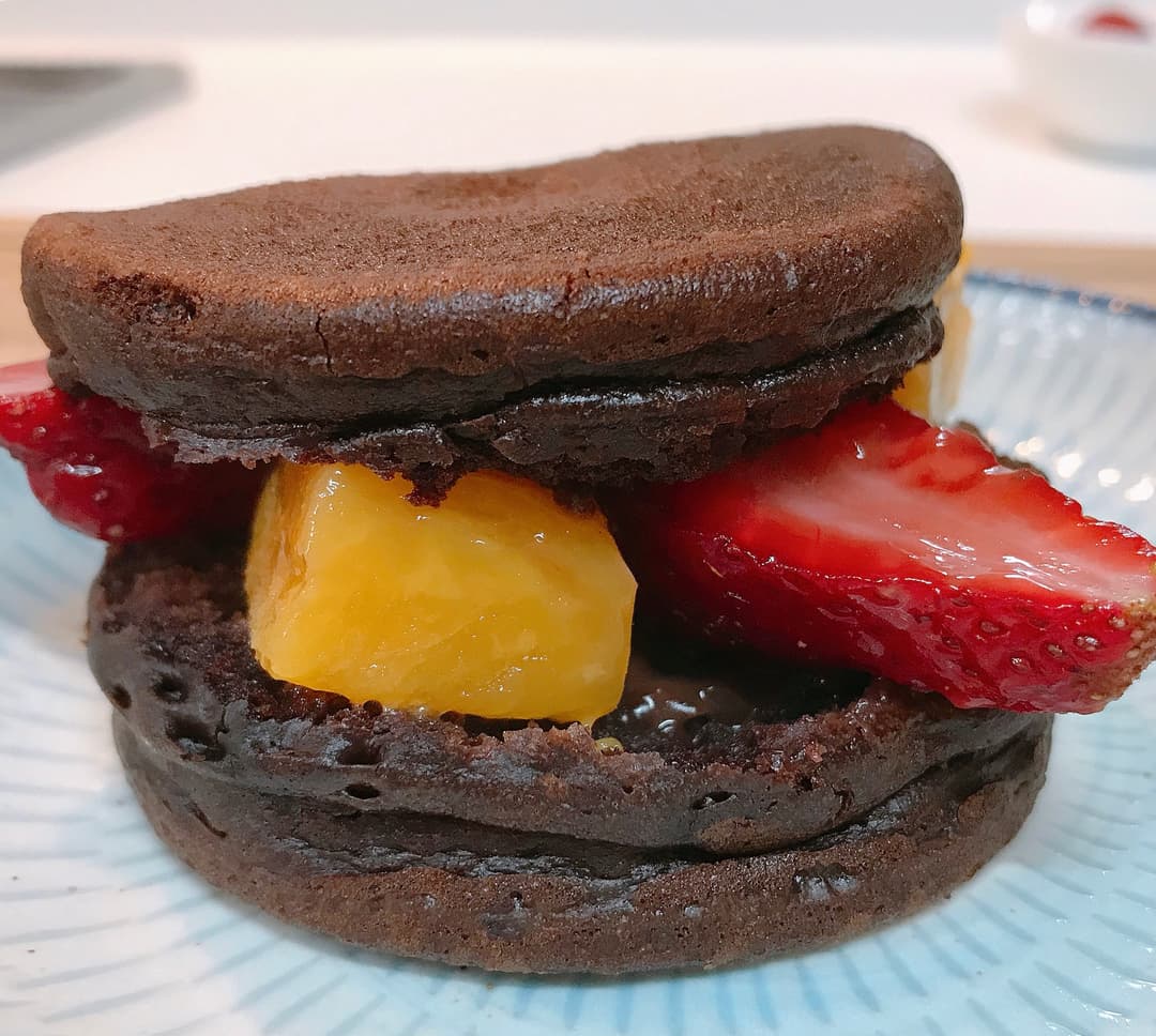 LAWSON フローズンフルーツと濃厚チョコレートの今川焼の完成写真
