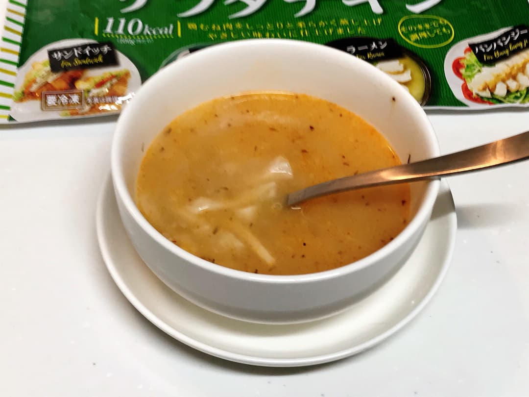 鶏肉のとろみのあるスープTavuk çorbaタウクチョルバの完成写真