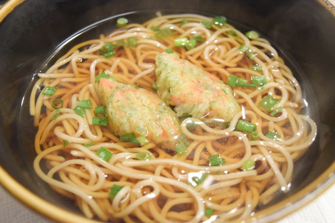 かにかまの磯辺揚げのせ★お蕎麦の完成写真