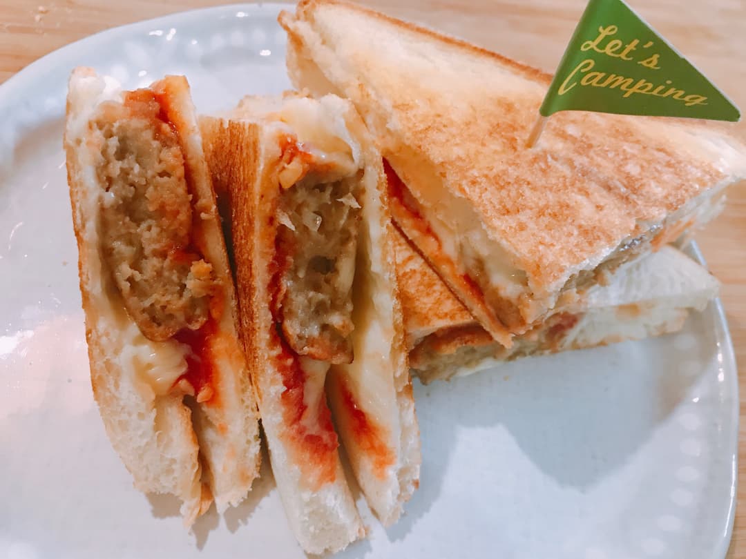 ハンバーグホットサンドの完成写真