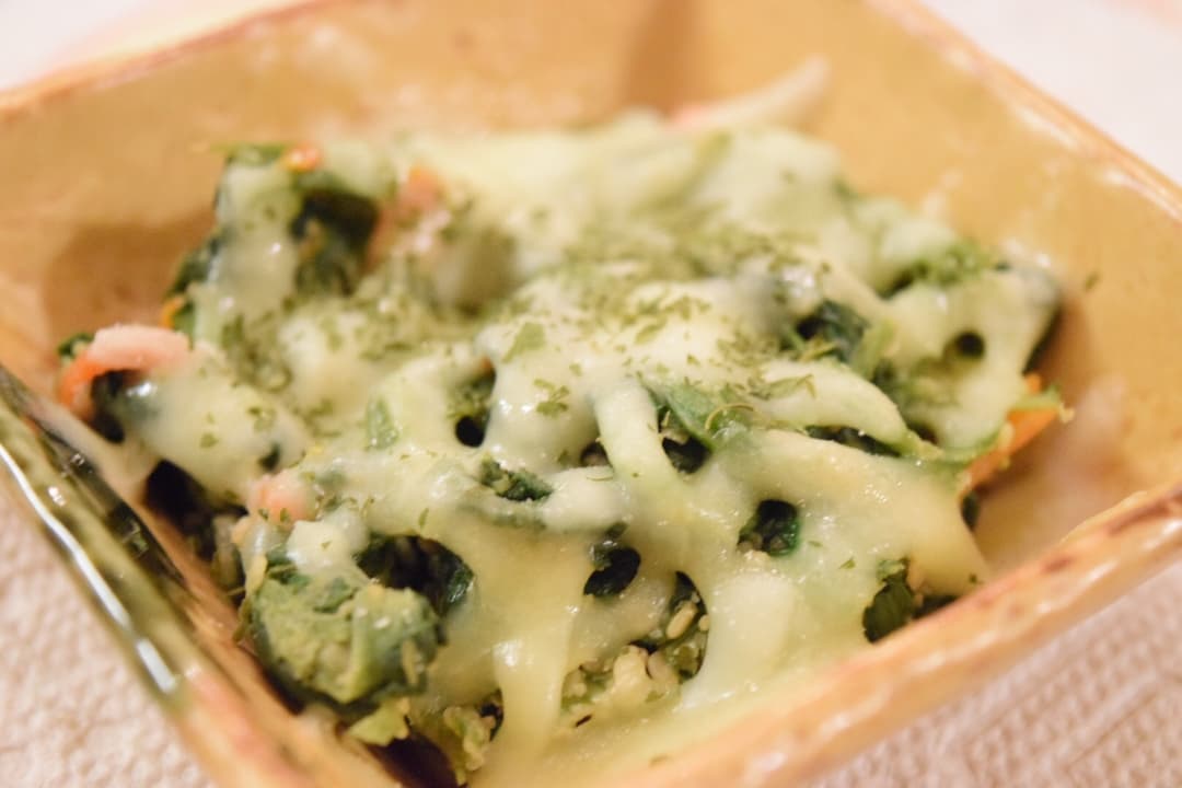 ほうれん草の胡麻和え✳︎チーズのせの完成写真