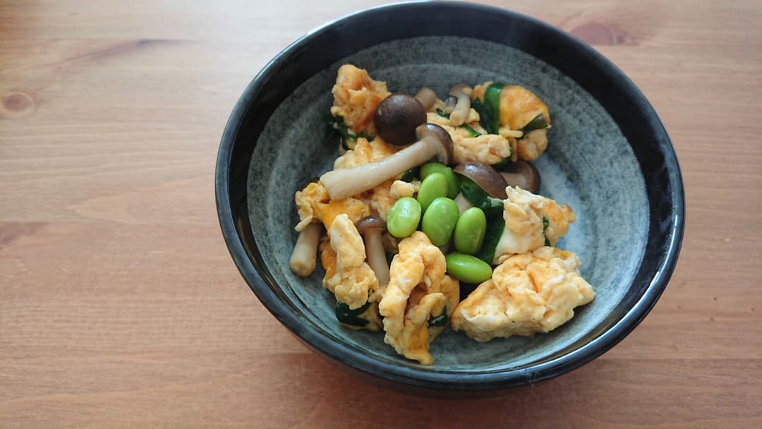 枝豆入りニラ玉の完成写真
