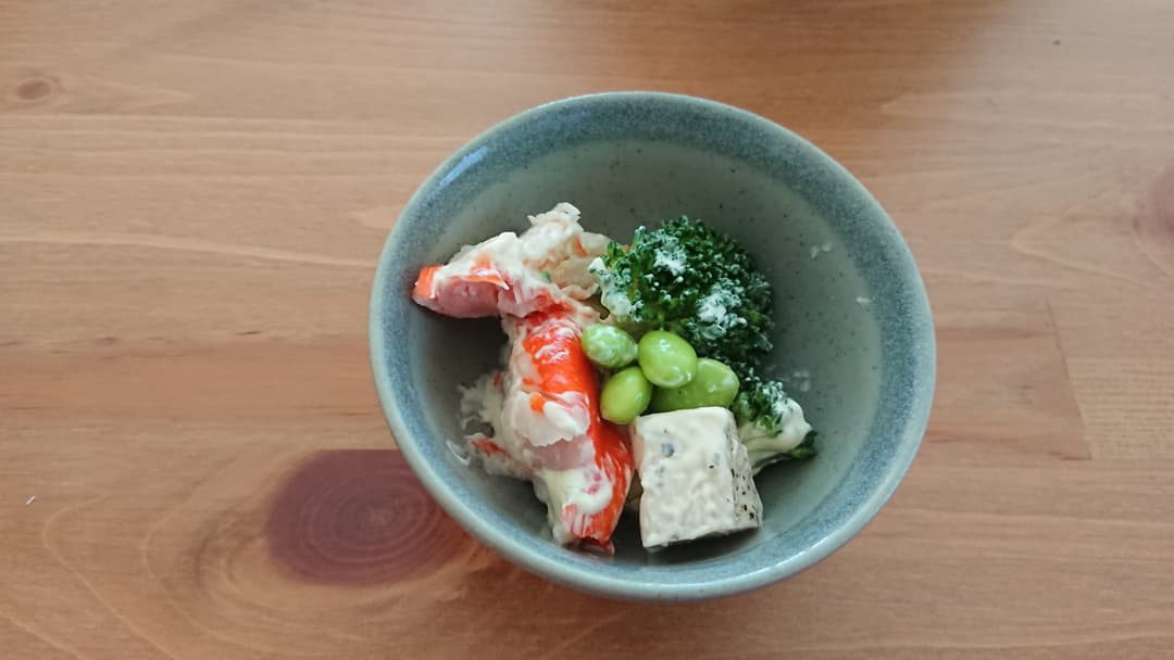 枝豆とかにかまブロッコリーサラダの完成写真