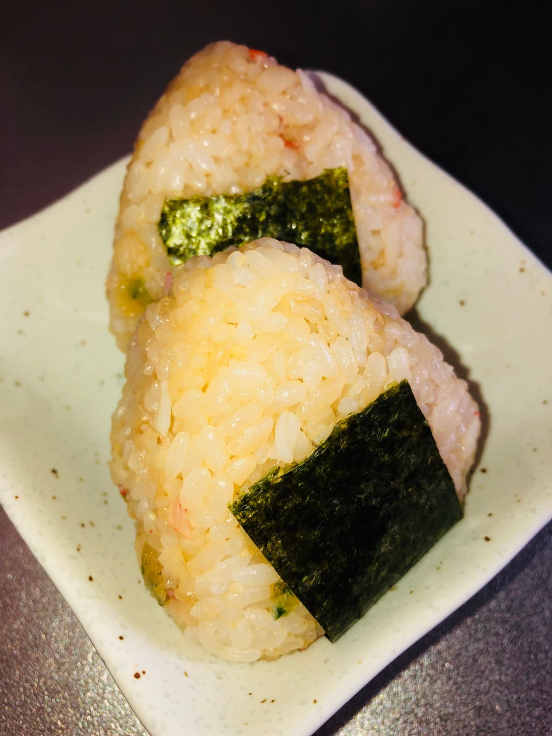 かにかまの磯辺揚げとチーズのバター醤油おにぎりの完成写真
