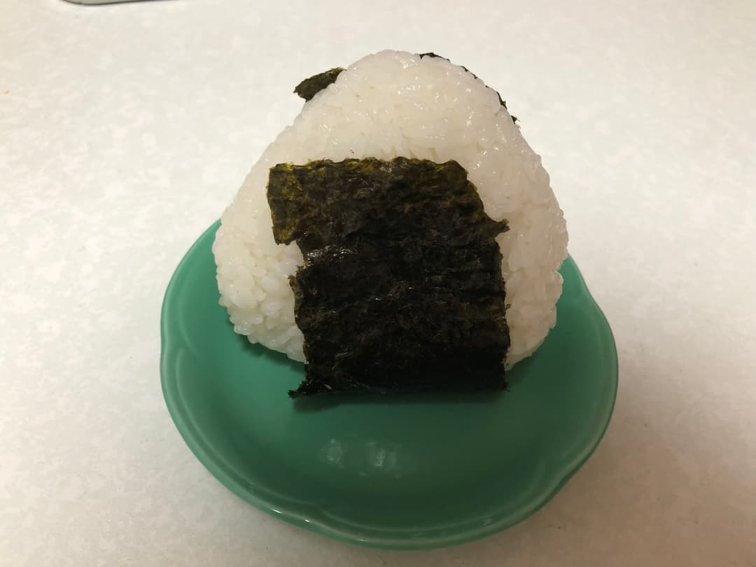 鮭マヨおにぎりの完成写真