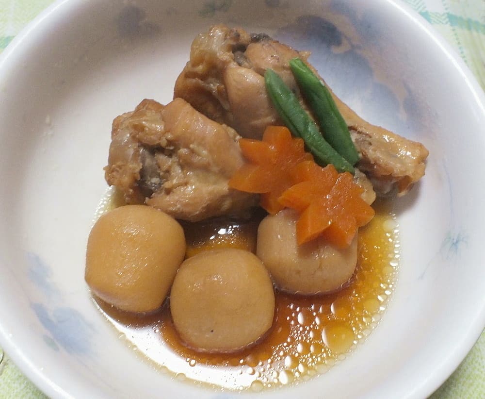 サトイモと鶏手羽の煮物の完成写真