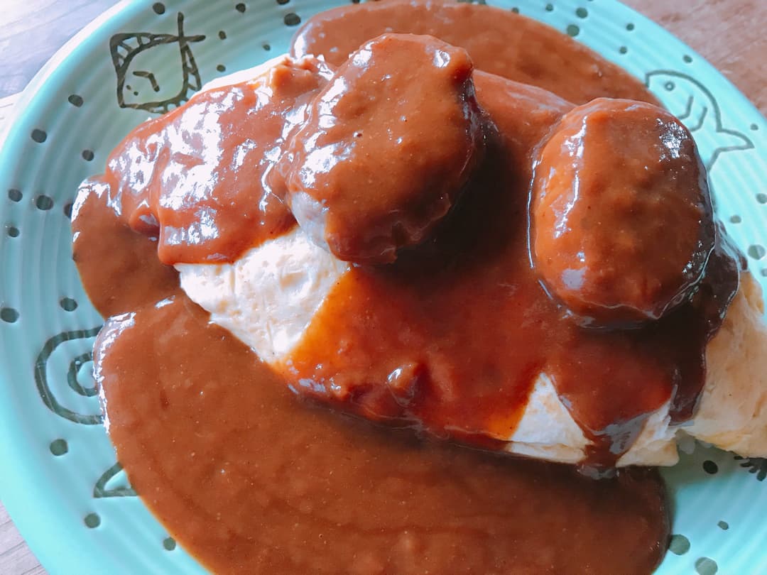 オムハンバーグカレーの完成写真