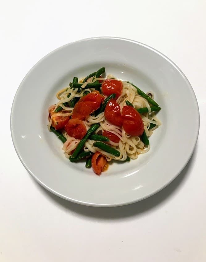 いんげんとトマトのパスタの完成写真