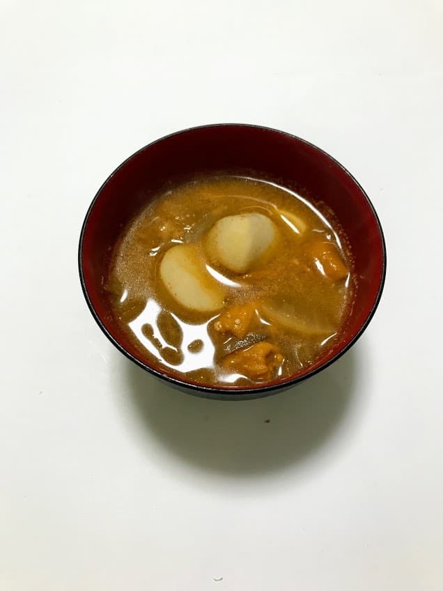 ホルモンと里芋の味噌煮の完成写真