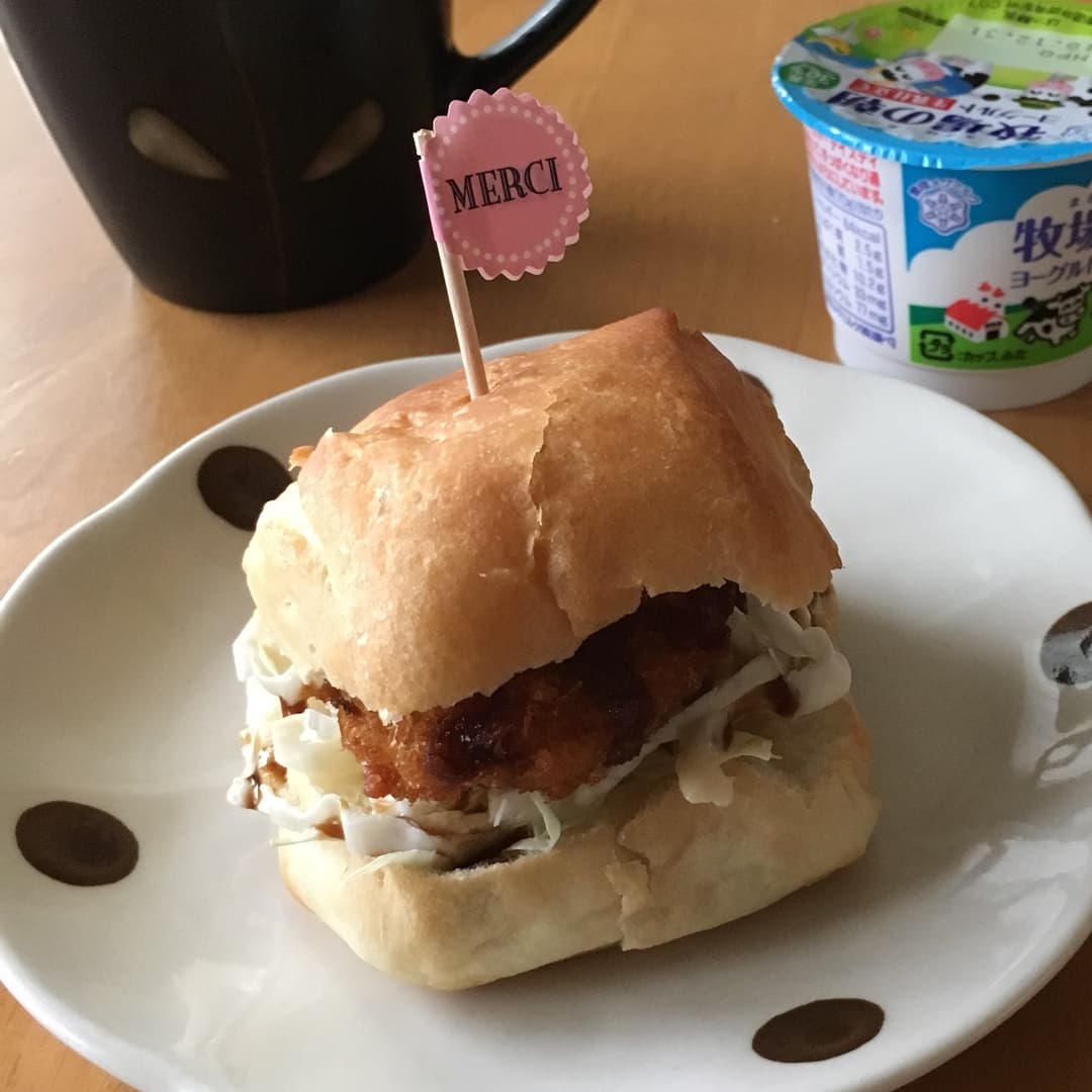 メンチカツバーガーの完成写真