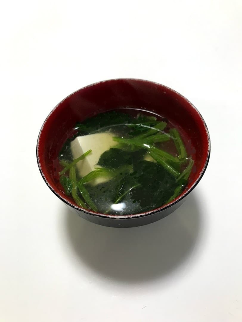 ほうれん草と豆腐の吸い物の完成写真