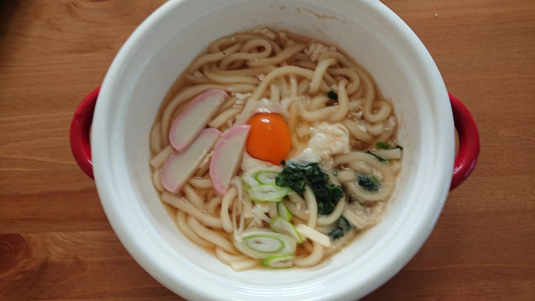 ほうれん草入り月見うどんの完成写真