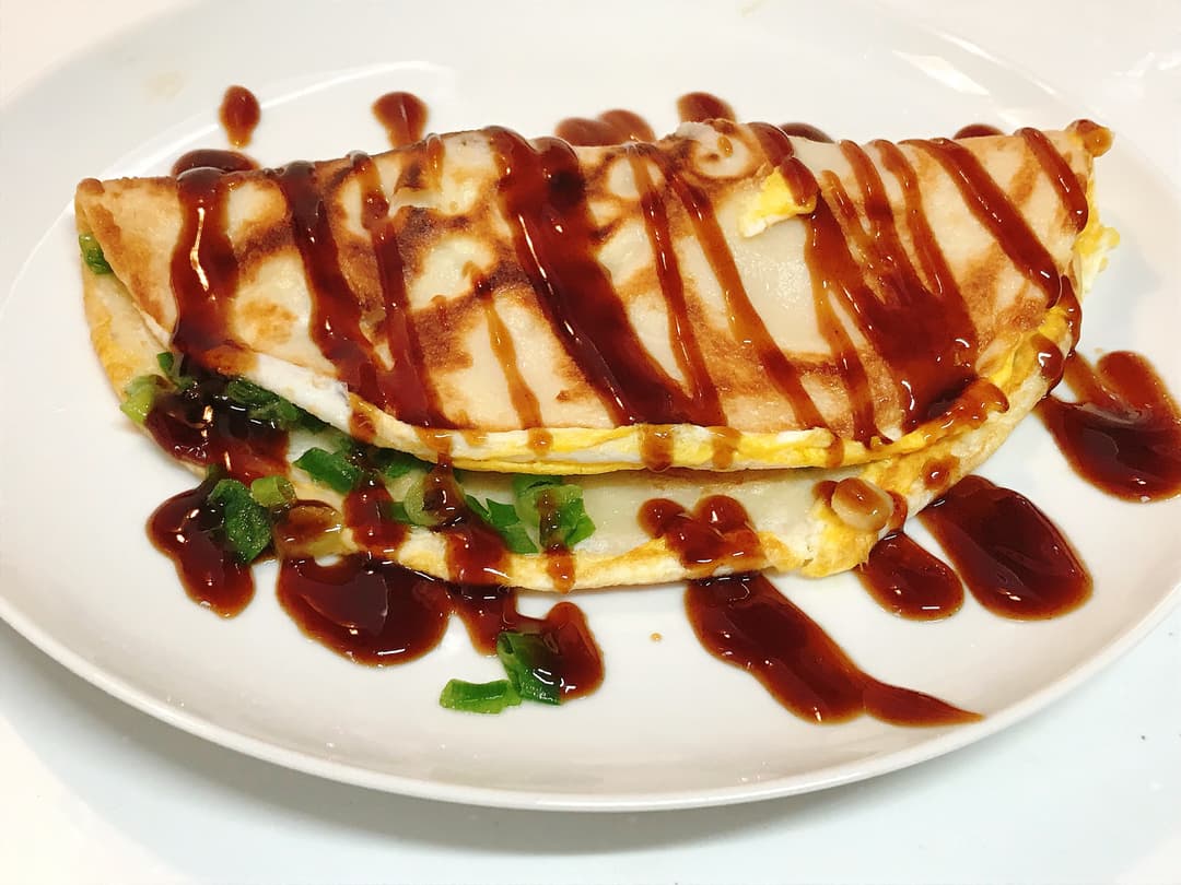 いか天をはさんだ大阪イカ焼き風の完成写真