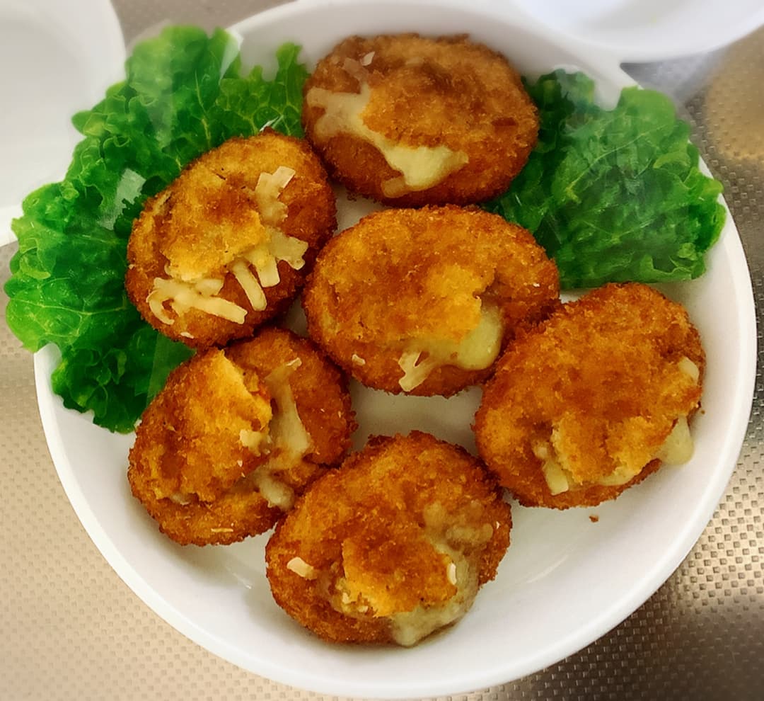 ミニチーズカレーパンの完成写真
