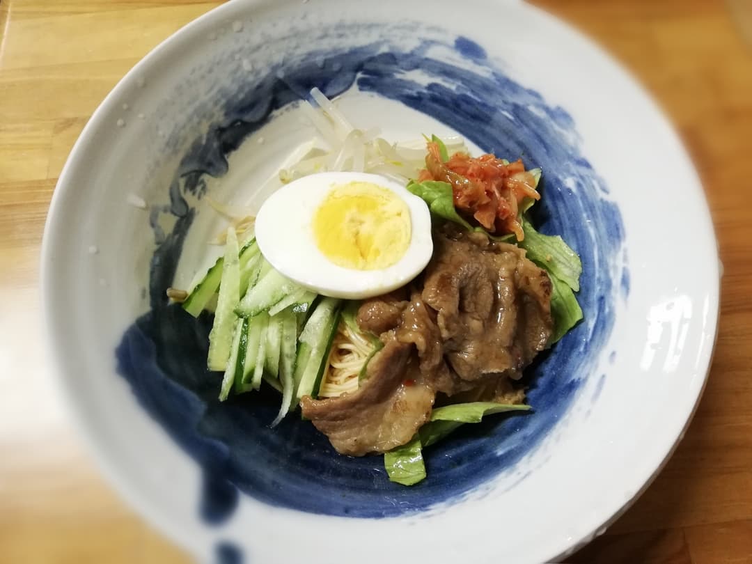 カルビビビン麺の完成写真