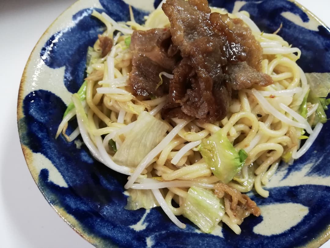 カルビ焼きそばの完成写真