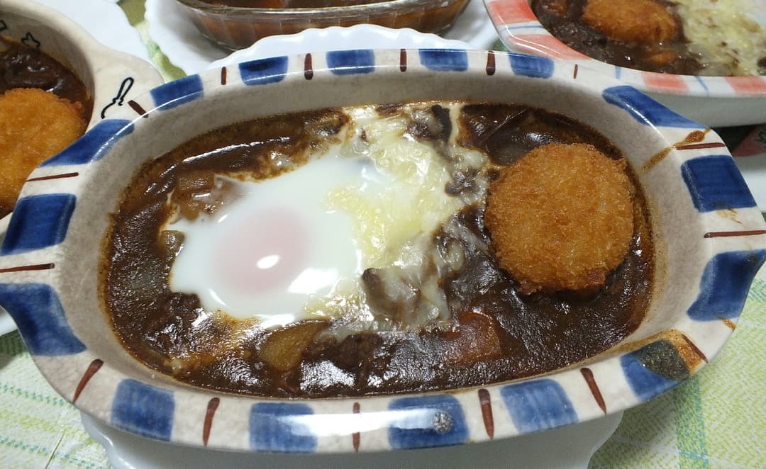 トンカツとビーフシチューのココットの完成写真