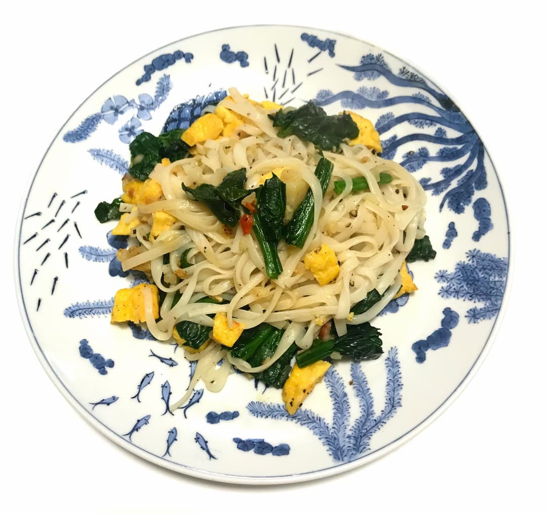 卵とほうれん草のパスタの完成写真