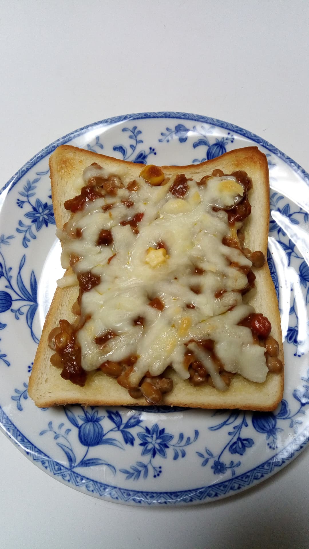 カレー納豆トーストの完成写真