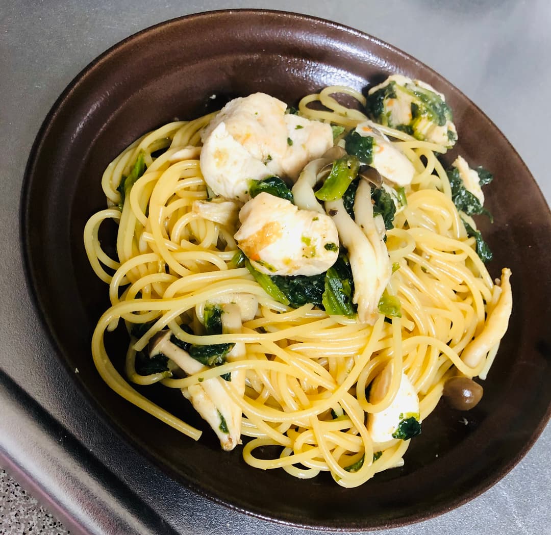 きのことほうれん草の和風パスタの完成写真