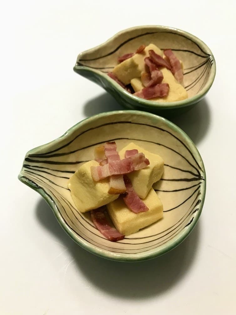 高野豆腐のベーコンだし煮の完成写真