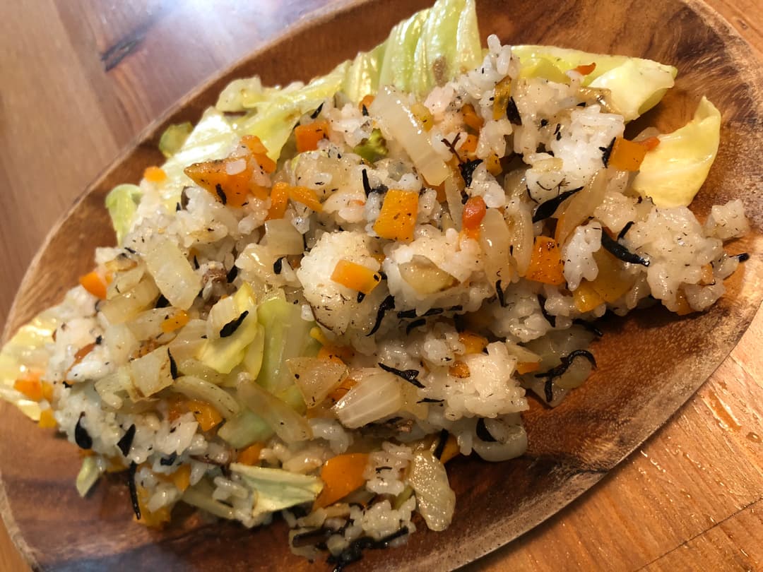 野菜とひじきの焼き飯の完成写真