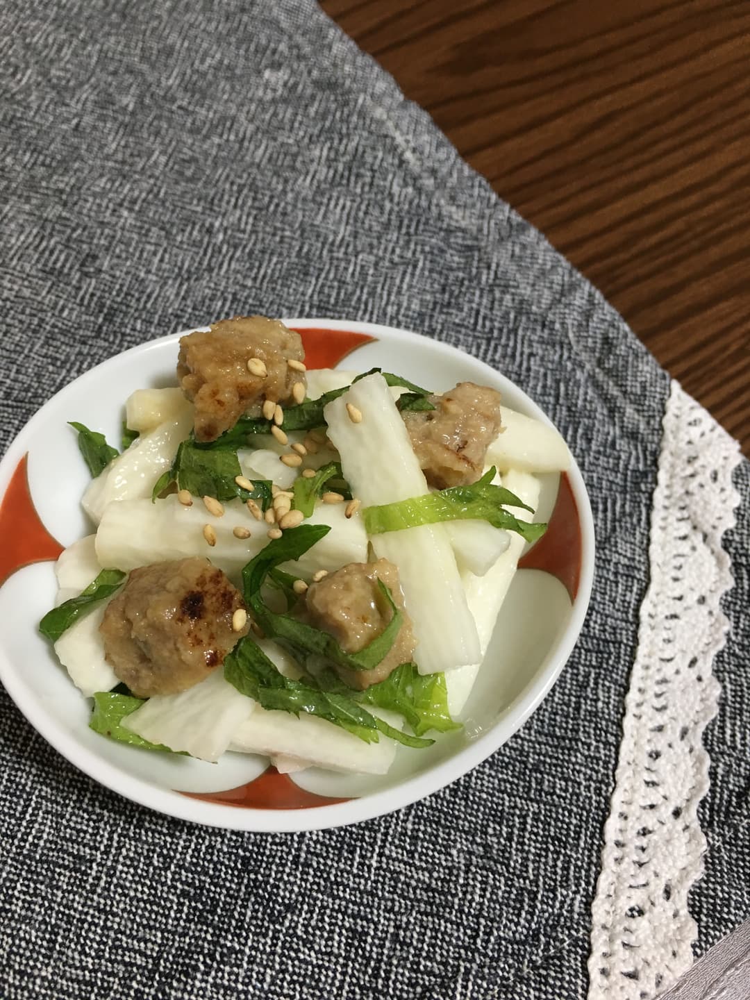 山芋バーグの酢の物の完成写真