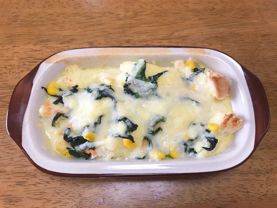 食パンで作るほうれん草グラタンの完成写真