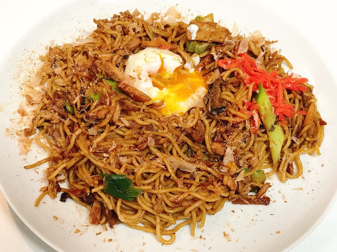 6種の和惣菜 さつま揚げと昆布のうま煮焼きそばの完成写真