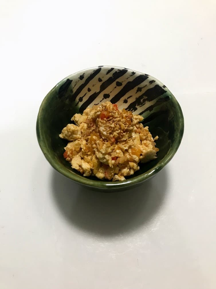 エビチリ味の豆腐そぼろの完成写真