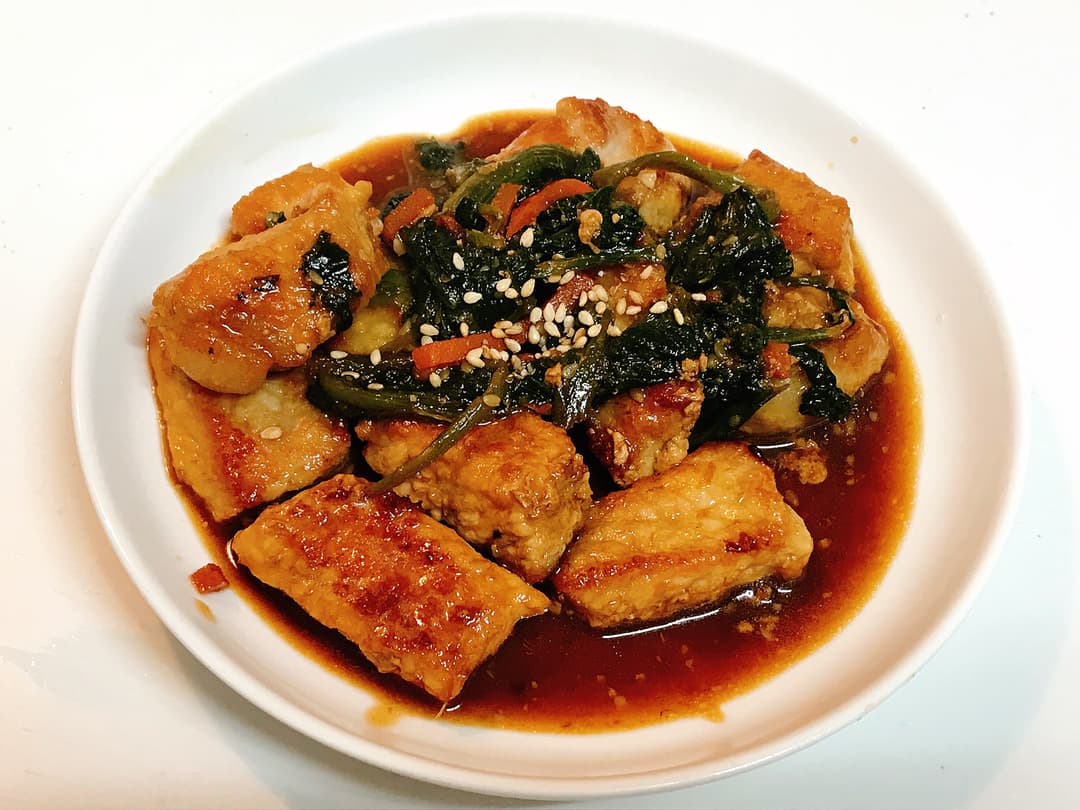 6種の和惣菜 豚とほうれん草の胡麻ポン酢炒めの完成写真