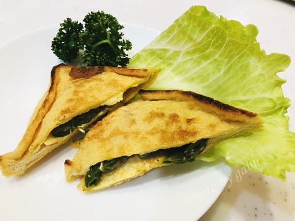 いんげんのごまあえのチーズ入り油揚げ包み焼きの完成写真