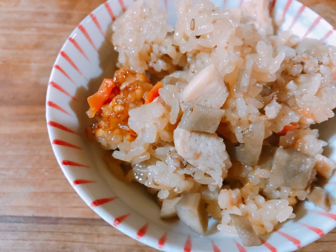 鶏とごぼうのおこわの完成写真